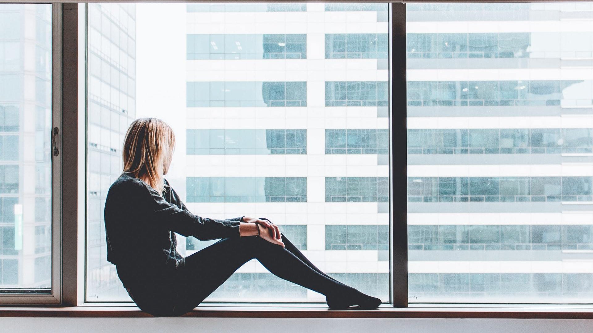 5 Tips to Stay Sane While Social Distancing - DefineMe