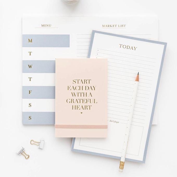 How to Make Good Things Happen with a Gratitude Journal 🌟 - DefineMe